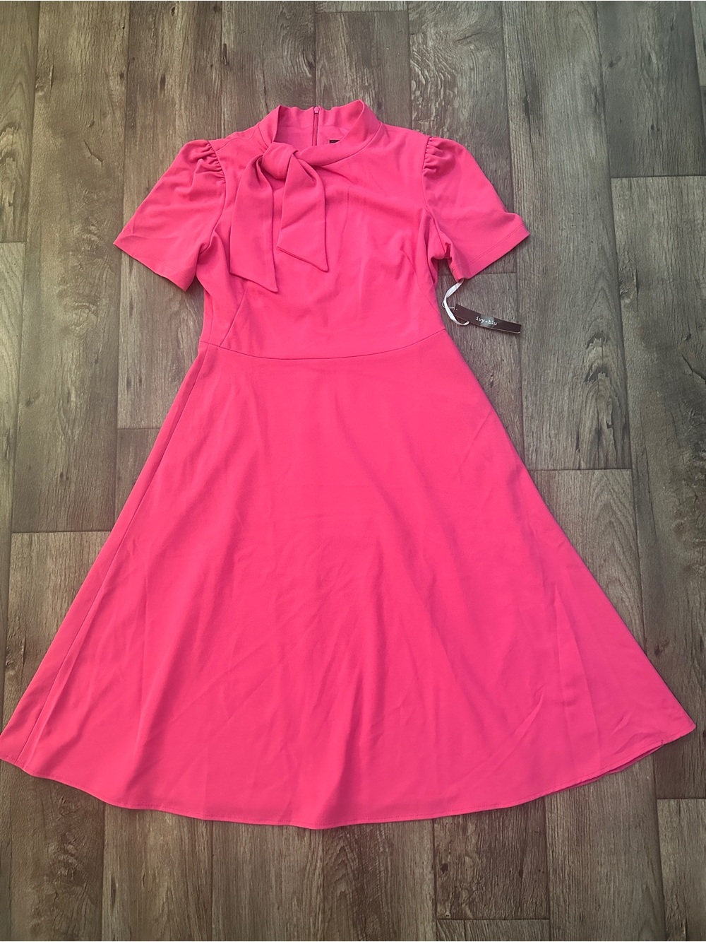 Ivy+Blue Midi Tie Neck Short Sleeve Back Zip Dress Women’s Size 12 Fuschia Pink